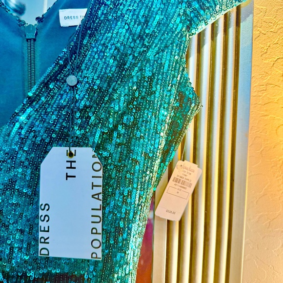 Dress The Population Emerald Green Sequence Jumpsuit Size Medium NWT - Picture 3 of 3